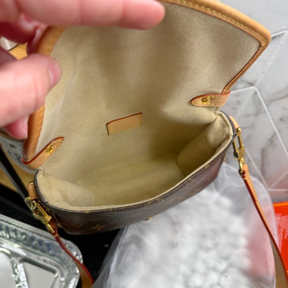 SAUMUR BB - Picture 10 of 11